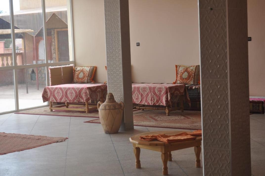 Auberge Kasbah Telouet 瓦尔扎扎特 外观 照片